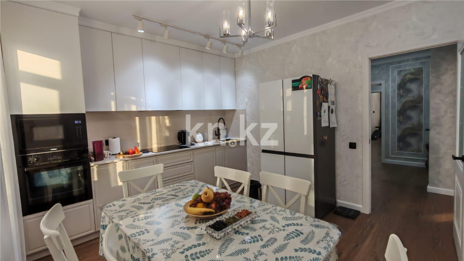 Продажа 4-комнатной квартиры, 115 м², ул. Букетова - Продажа квартир в Караганде фото 15 из 29