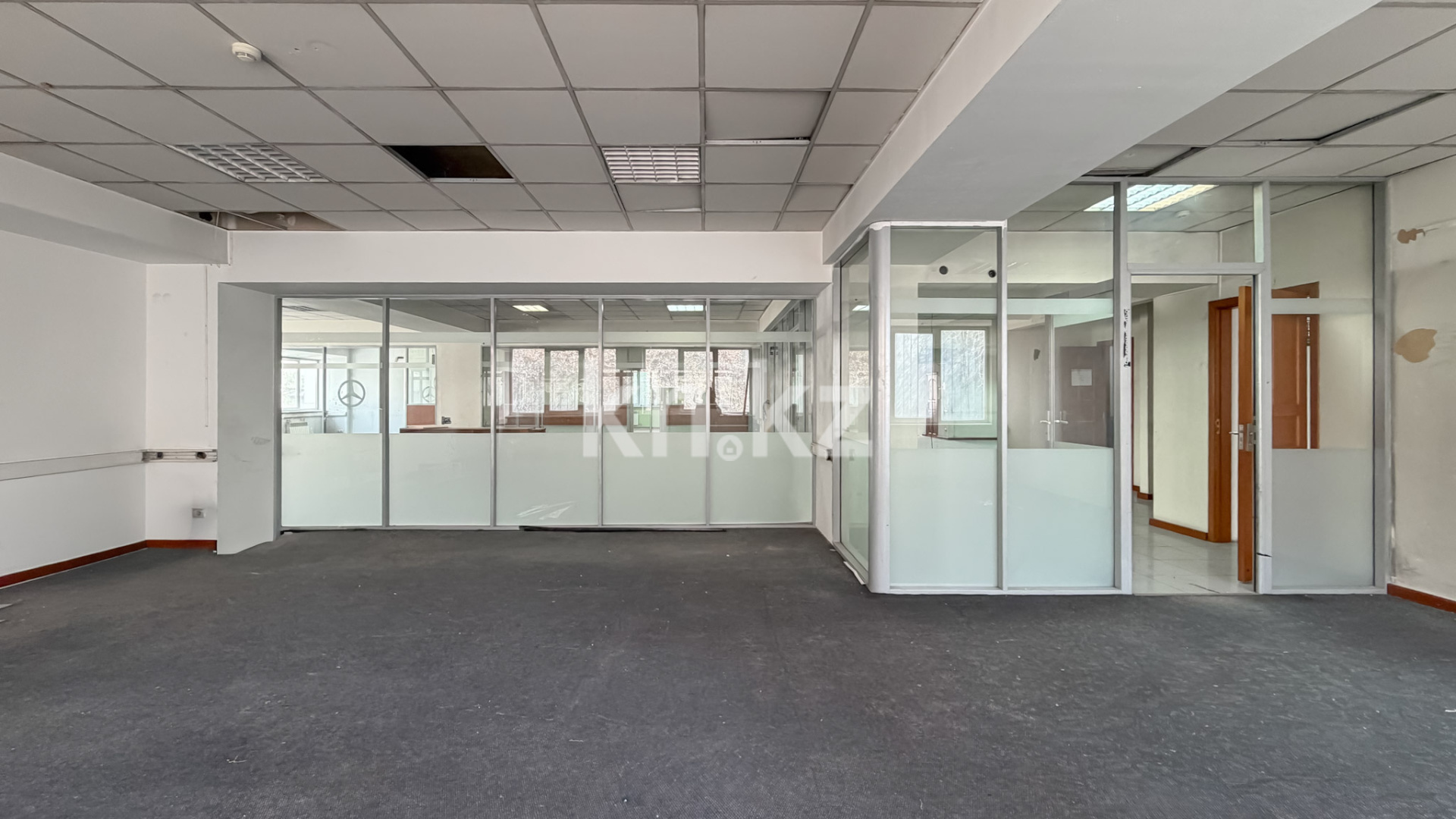 Продажа помещения, 911 м² - Продажа офисных и торговых помещений в Казахстане - страница 2 фото 21 из 40