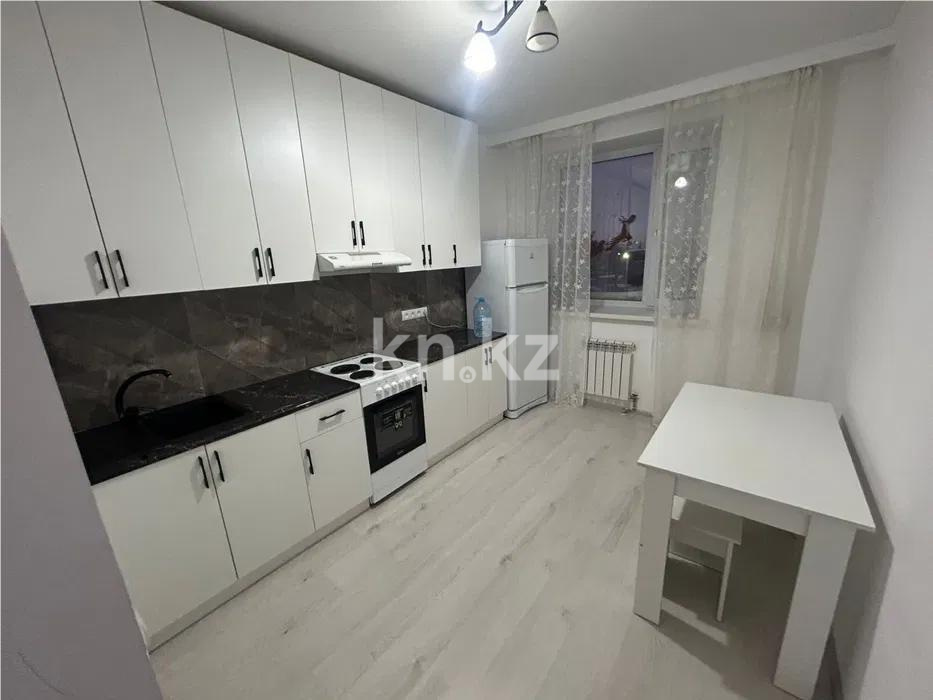 Продажа 1-комнатной квартиры, 38 м², ул. Кордай, дом  99 в Астане - фото 2
