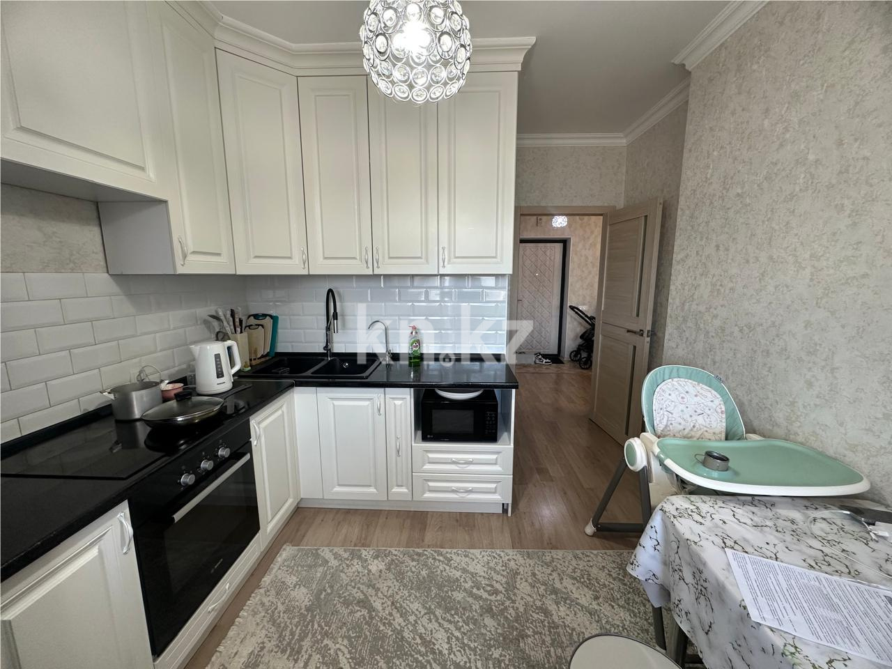 Продажа 2-комнатной квартиры, 58 м² - Продажа двухкомнатных квартир в блочном доме в Казахстане фото 1 из 7