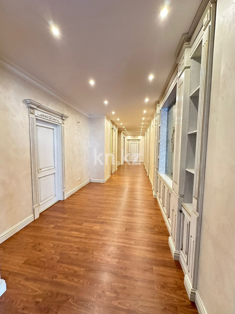 Продажа 4-комнатной квартиры, 300 м², Рахимжана Кошкарбаева в Астане - фото 6