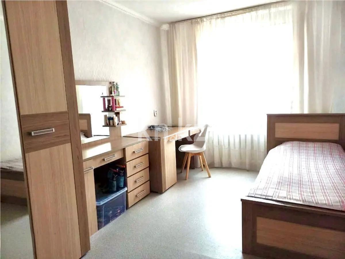 Продажа 3-комнатной квартиры, 71 м², мкр-н Степной-2, дом  2 в Караганде - фото 2