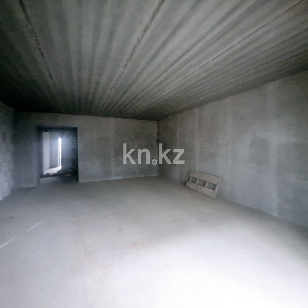 Продажа 4-комнатной квартиры, 218 м² - Недвижимость в Костанае фото 13 из 19