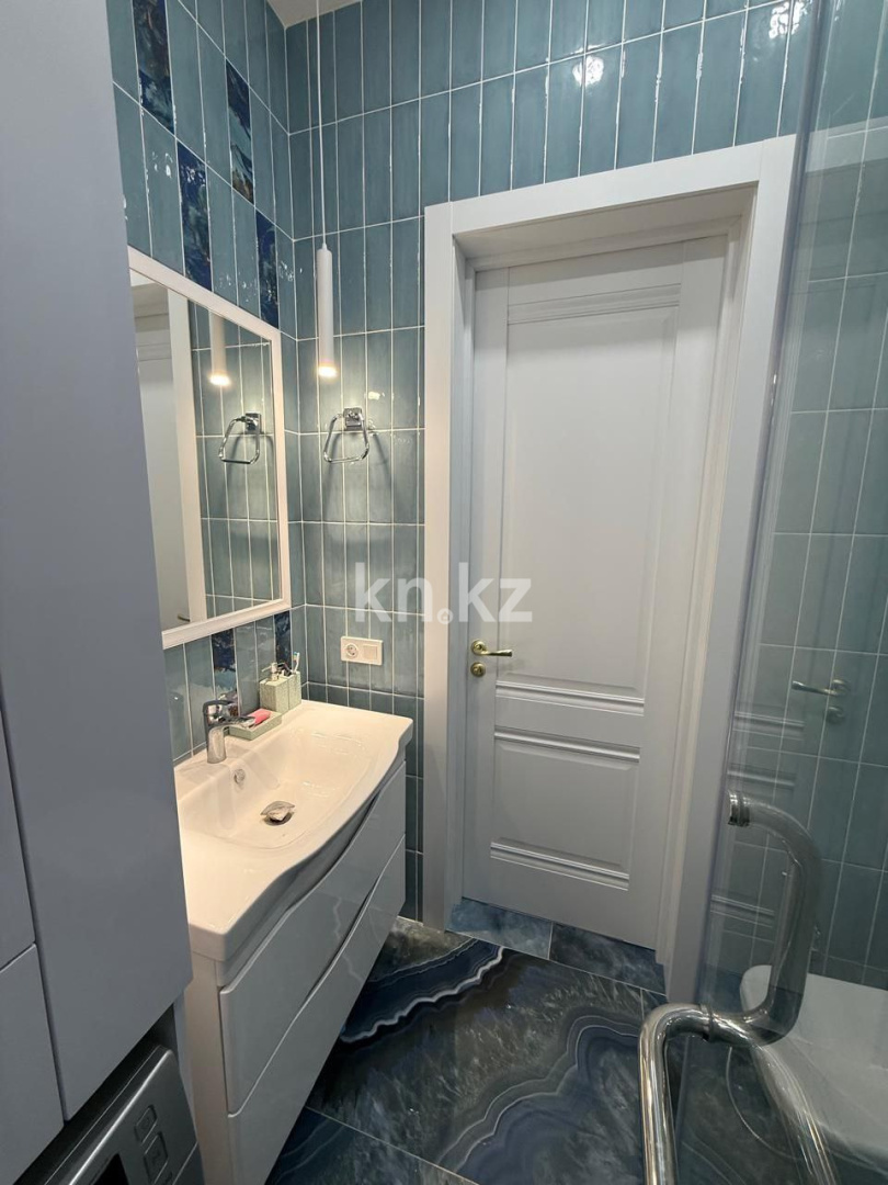 Продажа 4-комнатной квартиры, 122 м², ул. Кулкыбаева, дом  62 - Продажа  четырехкомнатных квартир в Караганде фото 18 из 22