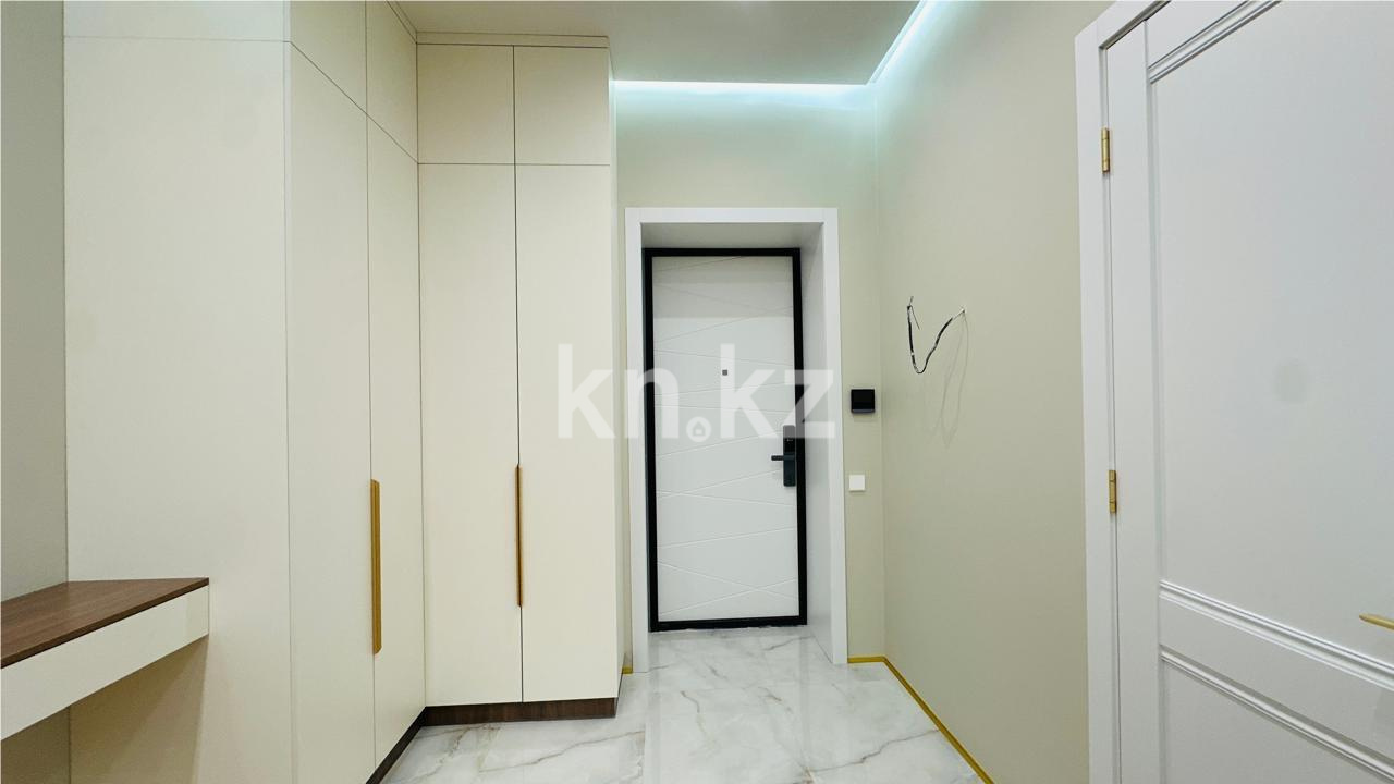 Продажа 3-комнатной квартиры, 80 м², ул. Казыбек би в Астане - фото 19