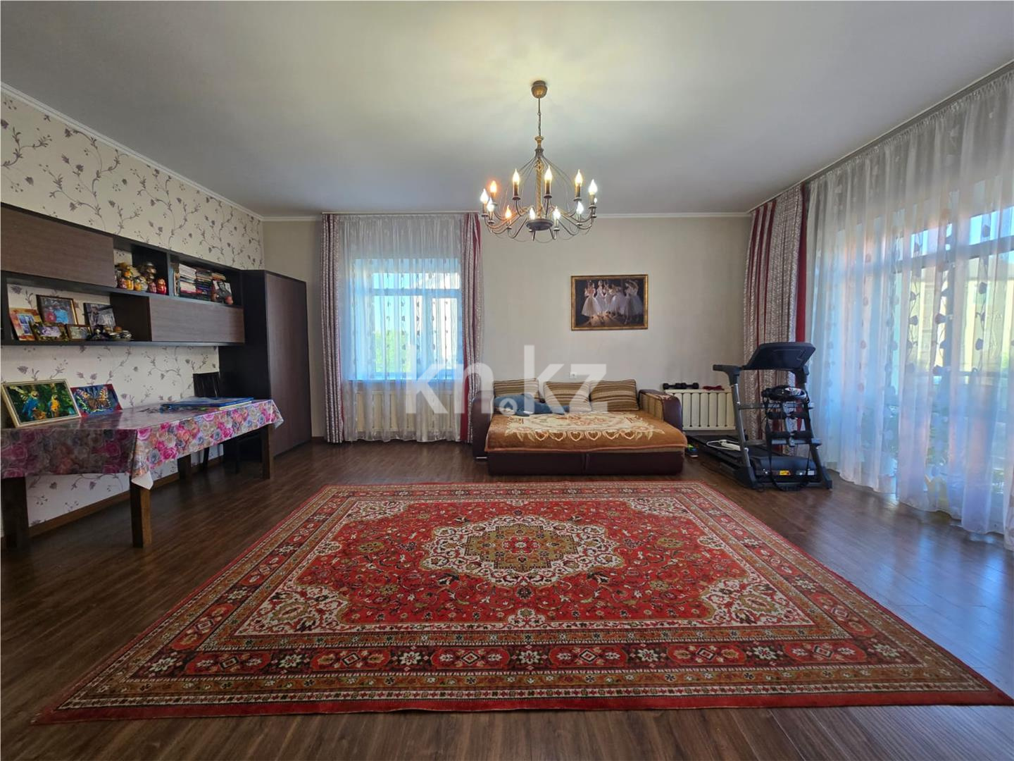 Продажа 5-комнатного дома, 355.2 м², мкр-н 8-й - Продажа домов, коттеджей в Темиртау фото 11 из 35