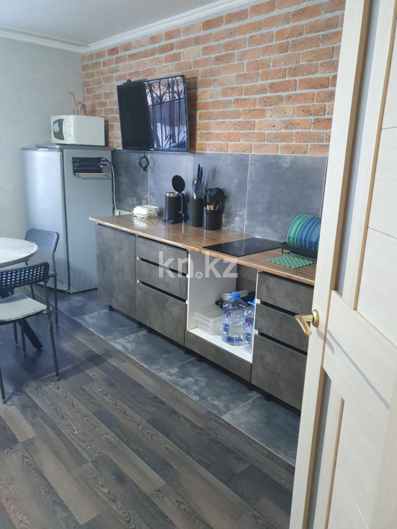 Аренда 2-комнатной квартиры, 45 м² - Аренда  двухкомнатных квартир помесячно в Караганде фото 1 из 3