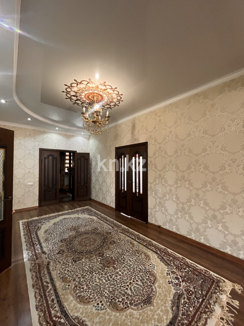Продажа 7-комнатного дома, 383.1 м² - Продажа домов, коттеджей в Алматинской области фото 1 из 8