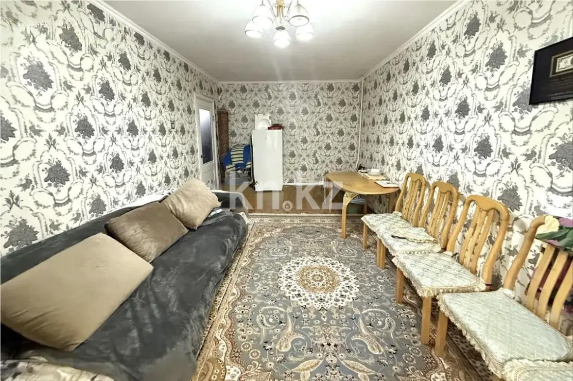 Продажа 3-комнатной квартиры, 52 м², мкр-н 19, дом  42 - Продажа  трехкомнатных квартир в Караганде без посредников с фото фото 2 из 7