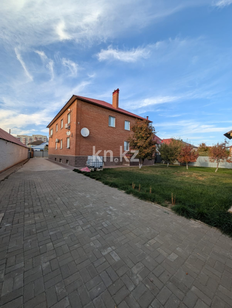 Продажа 6-комнатного дома, 525.2 м², ул. Береке, дом  18 - Продажа домов, коттеджей в Уральске фото 4 из 40