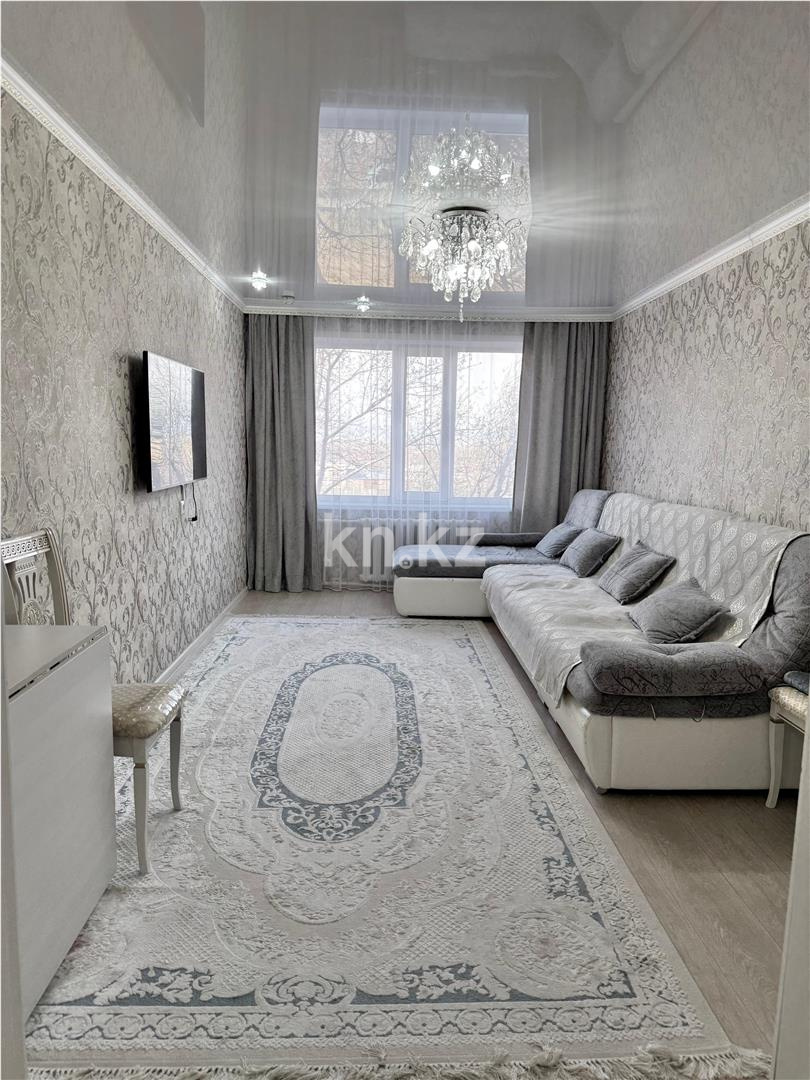 Продажа 3-комнатной квартиры, 65 м², мкр-н 18 - Продажа  трехкомнатных квартир в Караганде фото 1 из 13