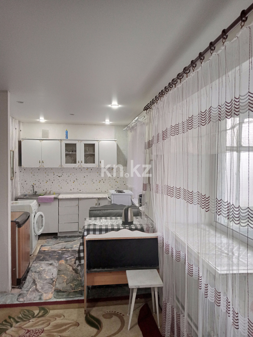 Аренда 2-комнатной квартиры, 45 м², ул. Караганды, дом  28 - Продажа домов, коттеджей в Атырау фото 5 из 18