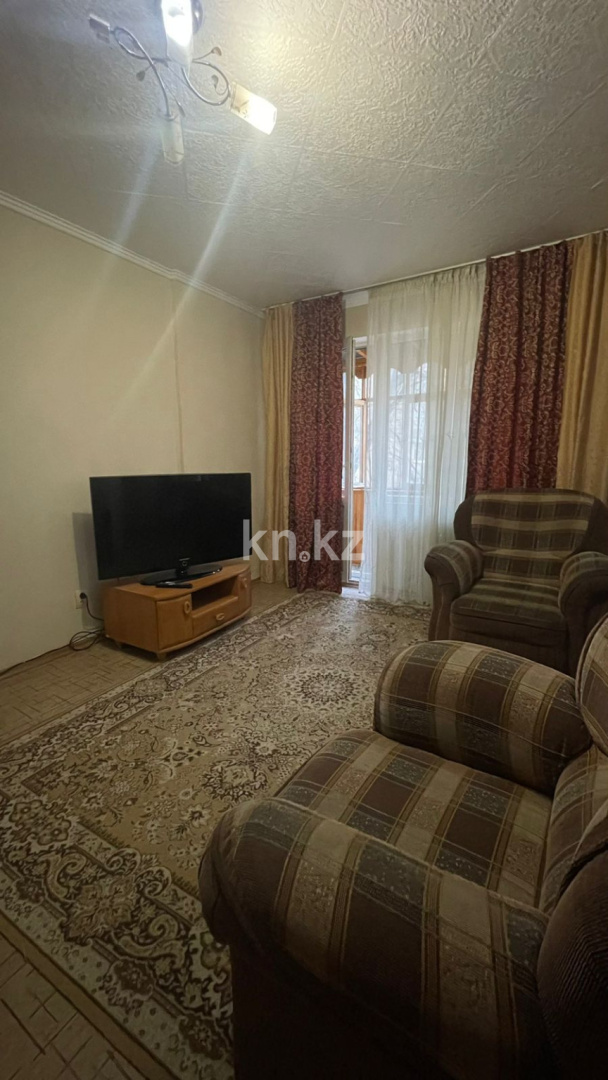 Аренда 1-комнатной квартиры посуточно, 33 м², ул. Кабанбай Батыра, дом  82 - Аренда квартир посуточно в Усть-Каменогорске фото 3 из 10