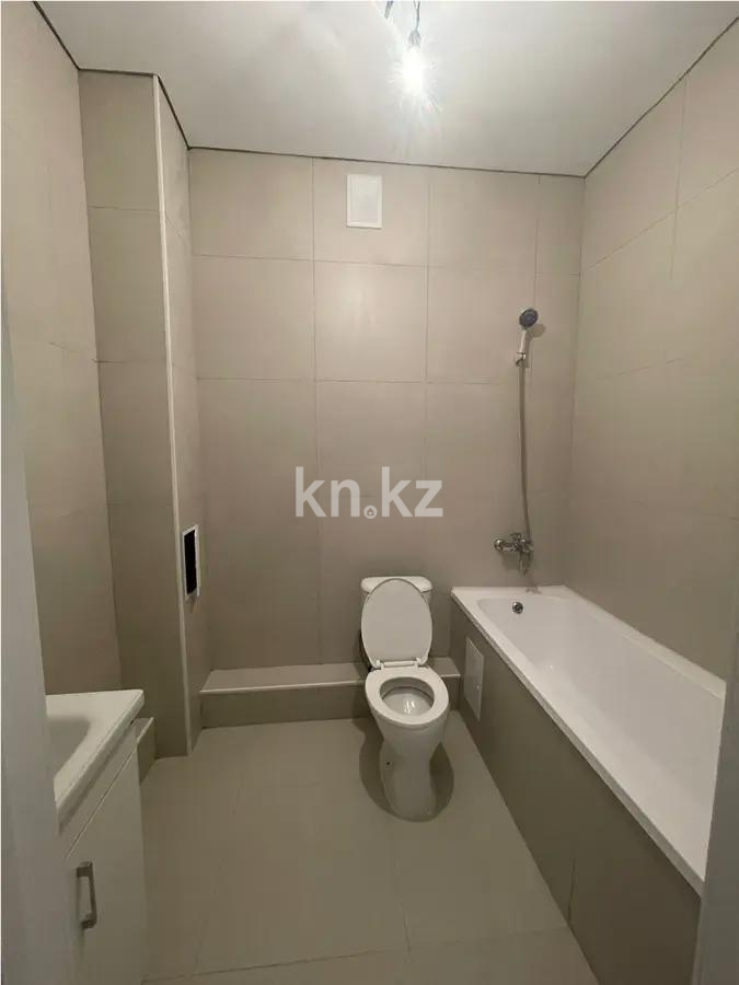 Продажа 1-комнатной квартиры, 40 м², ул. Серкебаева, дом  49 в Астане - фото 2