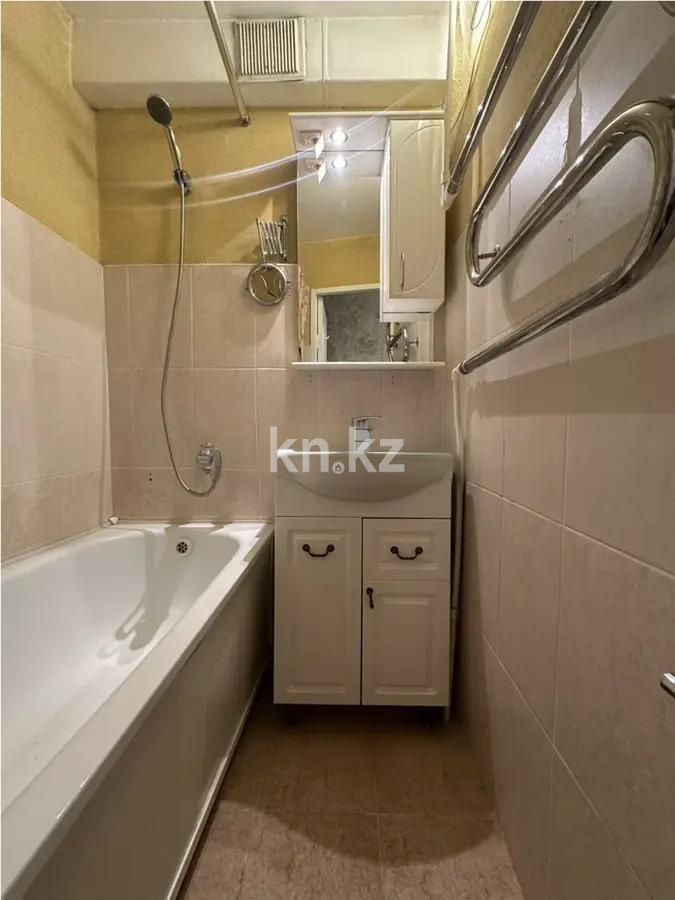 Продажа 1-комнатной квартиры, 48 м², ул. Муканова, дом  12/2 в Караганде - фото 3