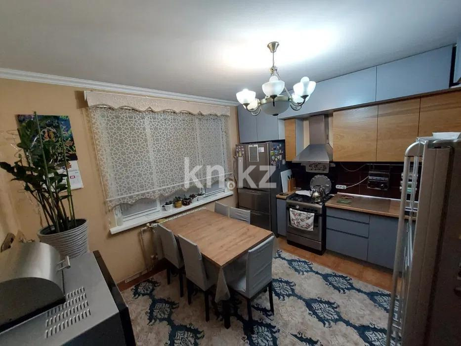 Продажа 3-комнатной квартиры, 102.1 м², мкр-н Аксай-1а, дом  22 в Алматы - фото 3