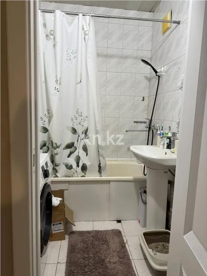 Продажа 3-комнатной квартиры, 65 м², ул. Кабанбай батыра, дом  240 в Алматы - фото 4