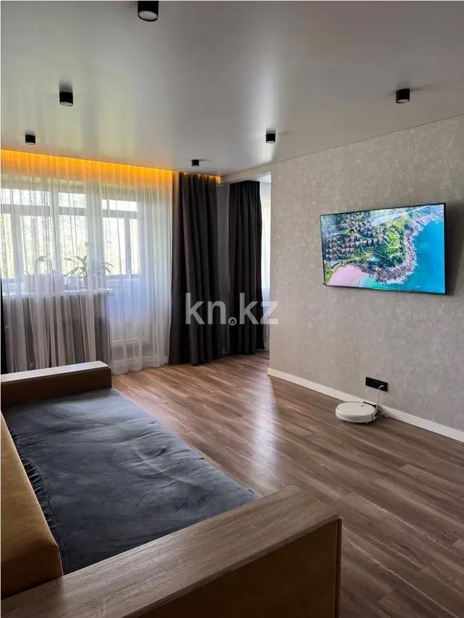Продажа 2-комнатной квартиры, 44 м², ул. Ермекова, дом  10/2 - Продажа квартир в Караганде фото 1 из 4