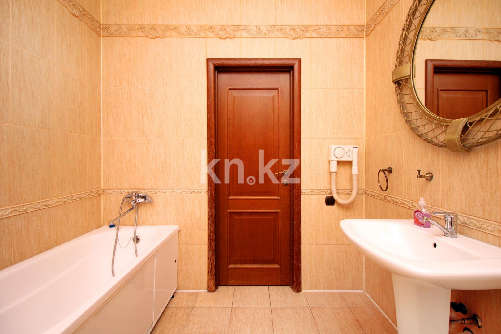 Аренда 2-комнатной квартиры посуточно, 80 м², Достык, дом  162 - ул. Жолдасбекова - Аренда жилой и коммерческой недвижимости в Алматы фото 18 из 20