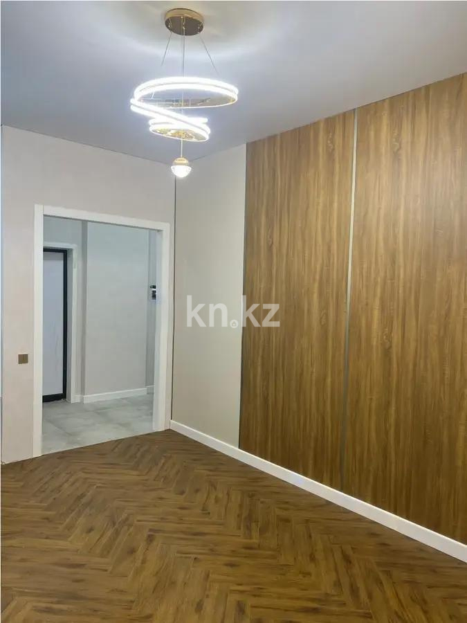 Продажа 1-комнатной квартиры, 38 м², ул. Молдагалиева, дом  3 в Астане
