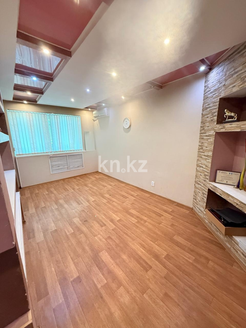Продажа 3-комнатной квартиры, 62 м² - Продажа квартир в Казахстане - страница 2 фото 1 из 11