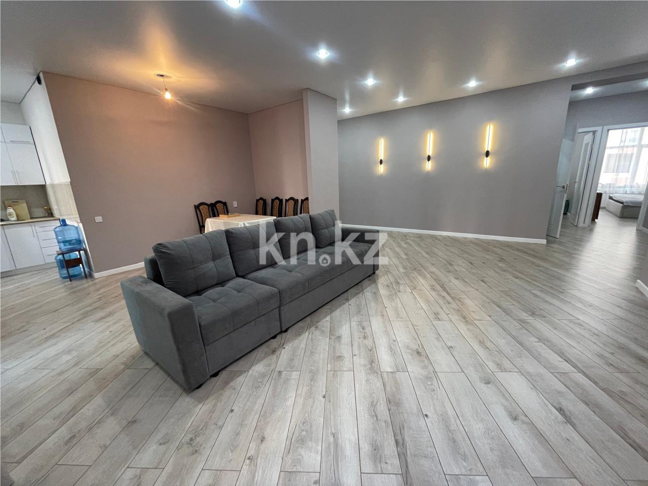 Продажа 4-комнатной квартиры, 115 м², ул. Букетова - Продажа  четырехкомнатных квартир в Караганде фото 4 из 21