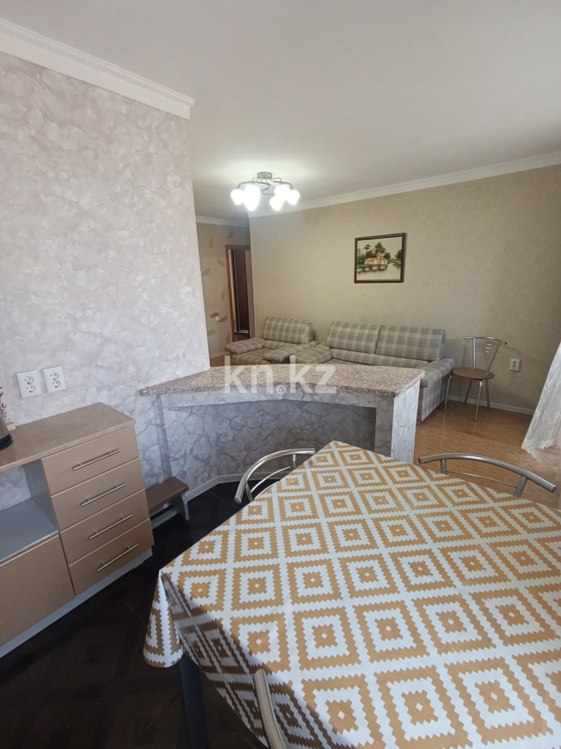 Продажа 3-комнатной квартиры, 57 м², пр. Назарбаева, дом  59 в Караганде - фото 5