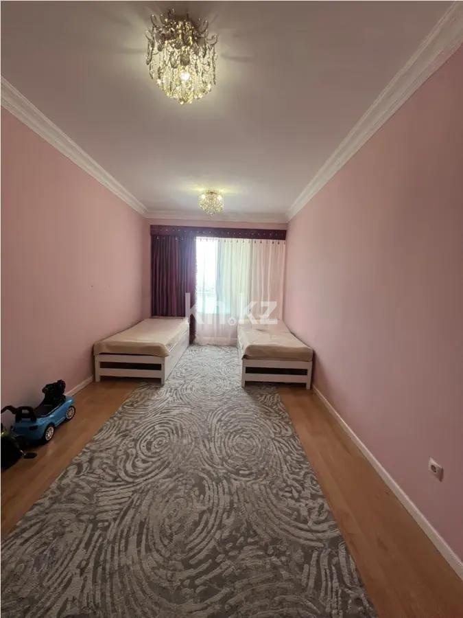 Продажа 3-комнатной квартиры, 120 м², мкр-н Мамыр-7, дом  21 - Продажа квартир без посредников в Алматы фото 2 из 4