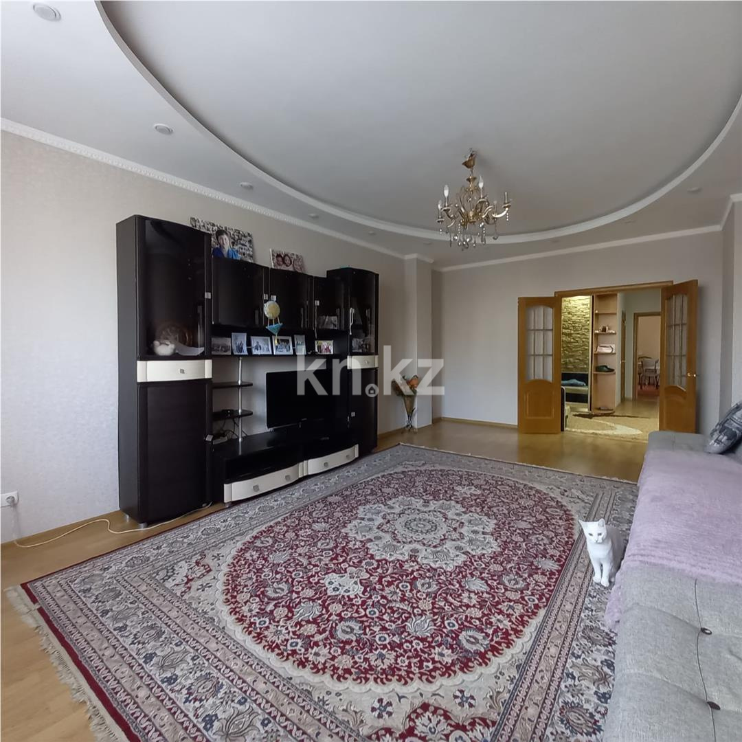 Продажа 3-комнатной квартиры, 120 м², ул. Иманова - Продажа квартир в Астане фото 1 из 10
