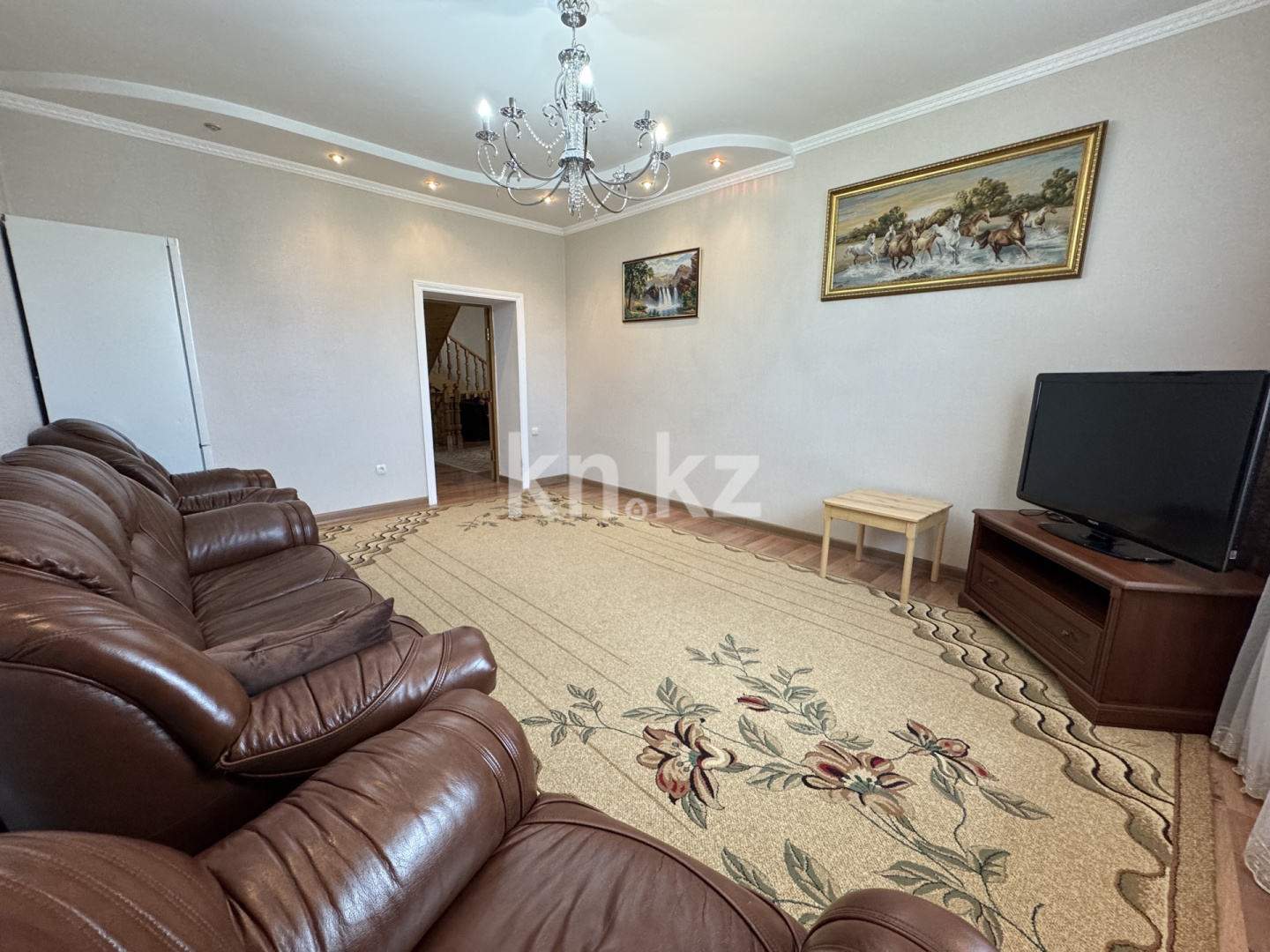 Продажа 6-комнатного дома, 338 м², ул. Молдагуловой в Караганде - фото 10