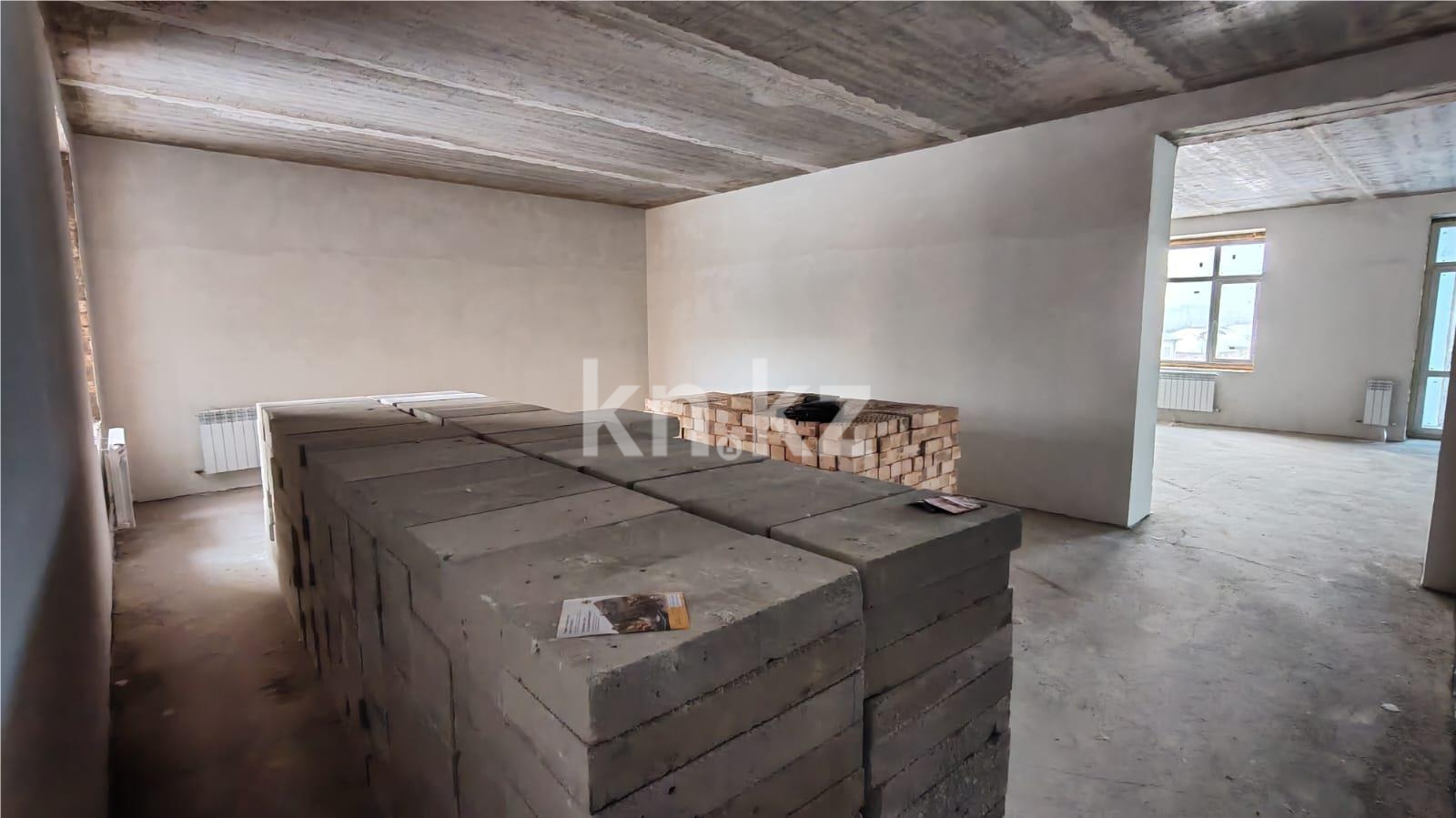 Продажа 4-комнатной квартиры, 117 м², ул. Букетова, дом  3 в Караганде - фото 6