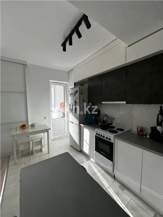 Продажа 1-комнатной квартиры, 42 м², ул. Мухамедханова, дом  15 - Продажа квартир в Казахстане фото 1 из 4