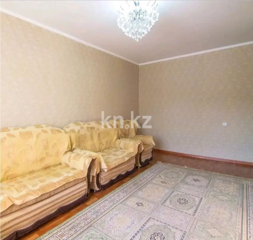 Продажа 3-комнатной квартиры, 70 м², мкр-н Аксай-4, дом  92 - Продажа квартир в Алматы фото 1 из 4
