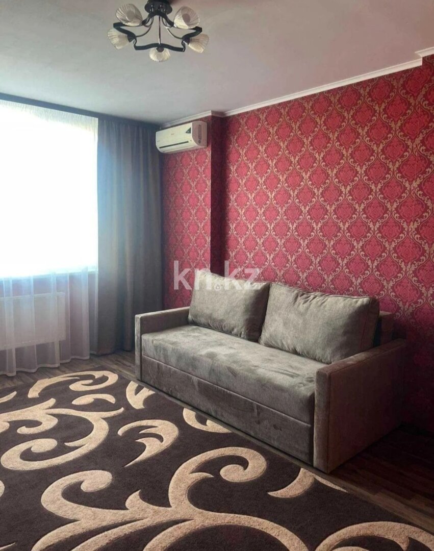 Аренда 1-комнатной квартиры посуточно, 40 м² в Астане