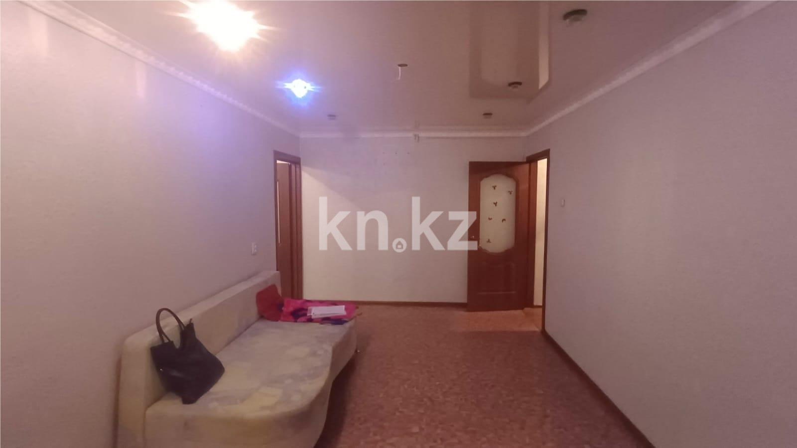 Продажа 3-комнатной квартиры, 56 м², мкр-н 12 - Продажа  трехкомнатных квартир в Караганде с фото фото 4 из 11