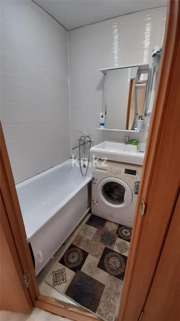 Продажа 2-комнатной квартиры, 45 м², мкр-н 14 в Караганде - фото 3