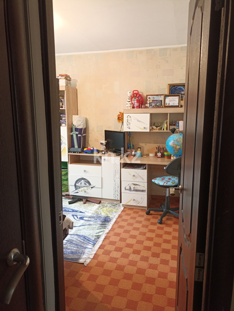 Продажа 3-комнатной квартиры, 61 м², мкр-н Мамраева (Восток-5), дом  34 - Продажа  трехкомнатных квартир в Караганде фото 8 из 15