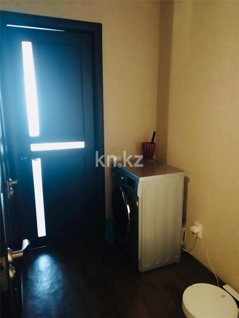 Продажа 3-комнатной квартиры, 68 м², ул. Университетская, дом  19 - Продажа квартир в Караганде фото 10 из 13