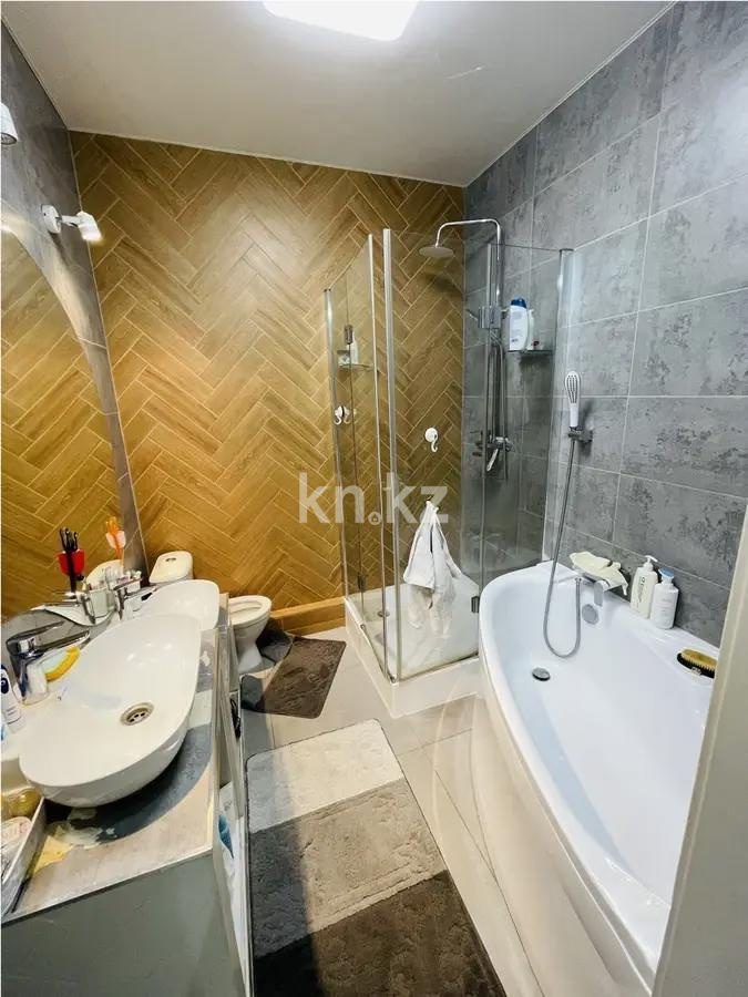 Продажа 4-комнатной квартиры, 98 м², пр. Тлендиева, дом  15/2 в Астане - фото 7