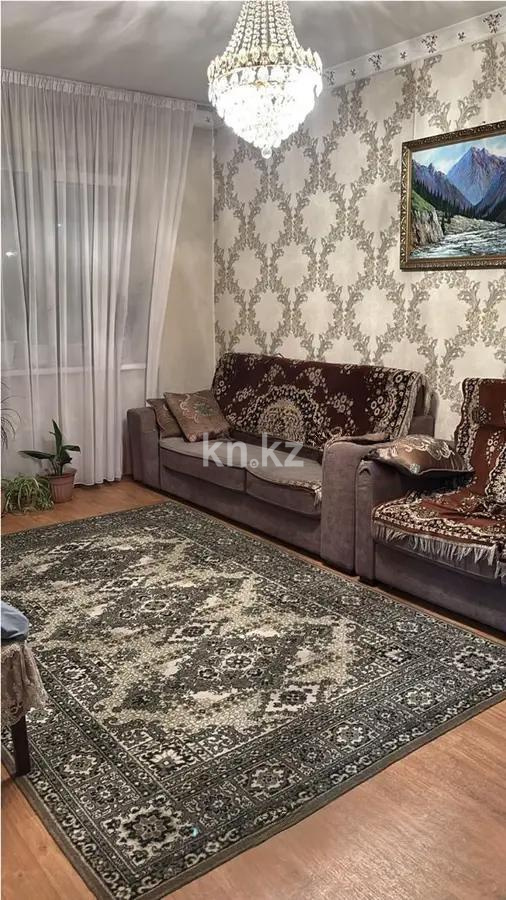 Продажа 3-комнатной квартиры, 64.5 м², ул. Омарова, дом  73 - Продажа  трехкомнатных квартир в Алматы фото 1 из 8