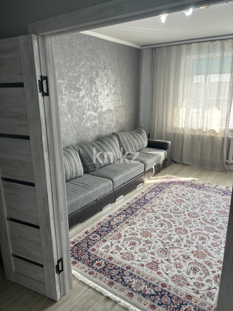 Продажа 2-комнатной квартиры, 54 м², мкр-н Голубые Пруды - Продажа  двухкомнатных квартир в Караганде фото 1 из 16