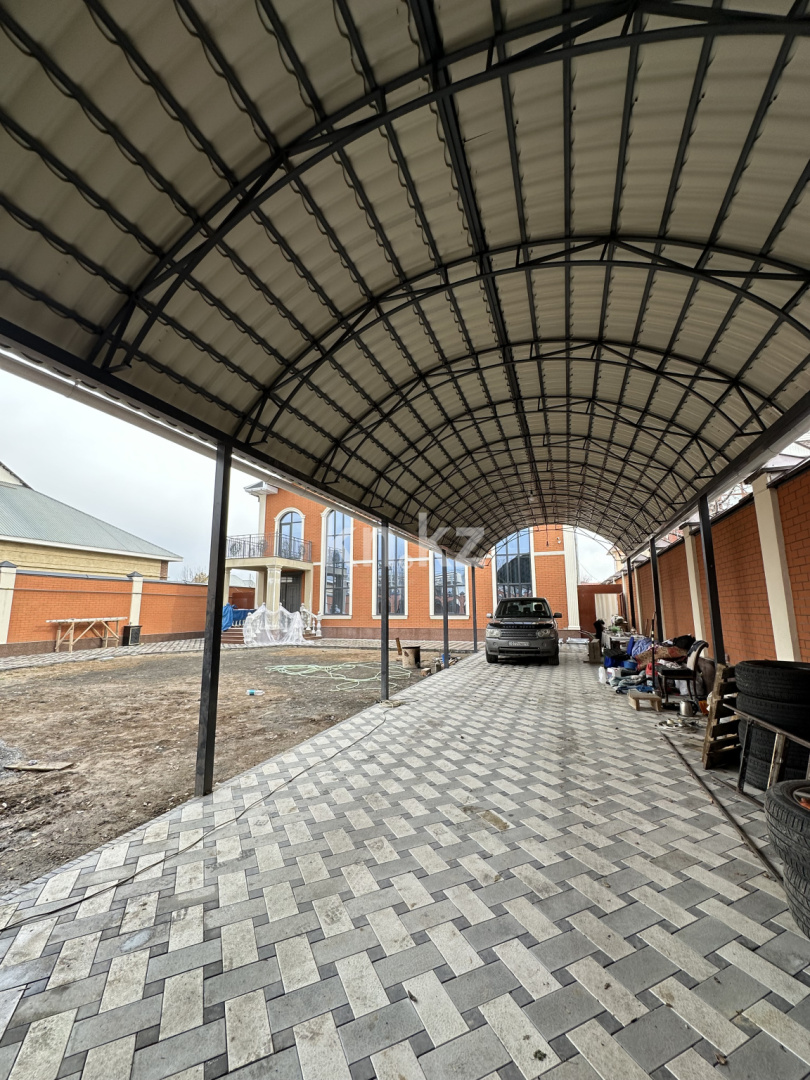 Продажа 7-комнатного дома, 470 м², ул. Байтурсынова, дом  182 - Продажа земельных участков в Карагандинской области фото 3 из 28