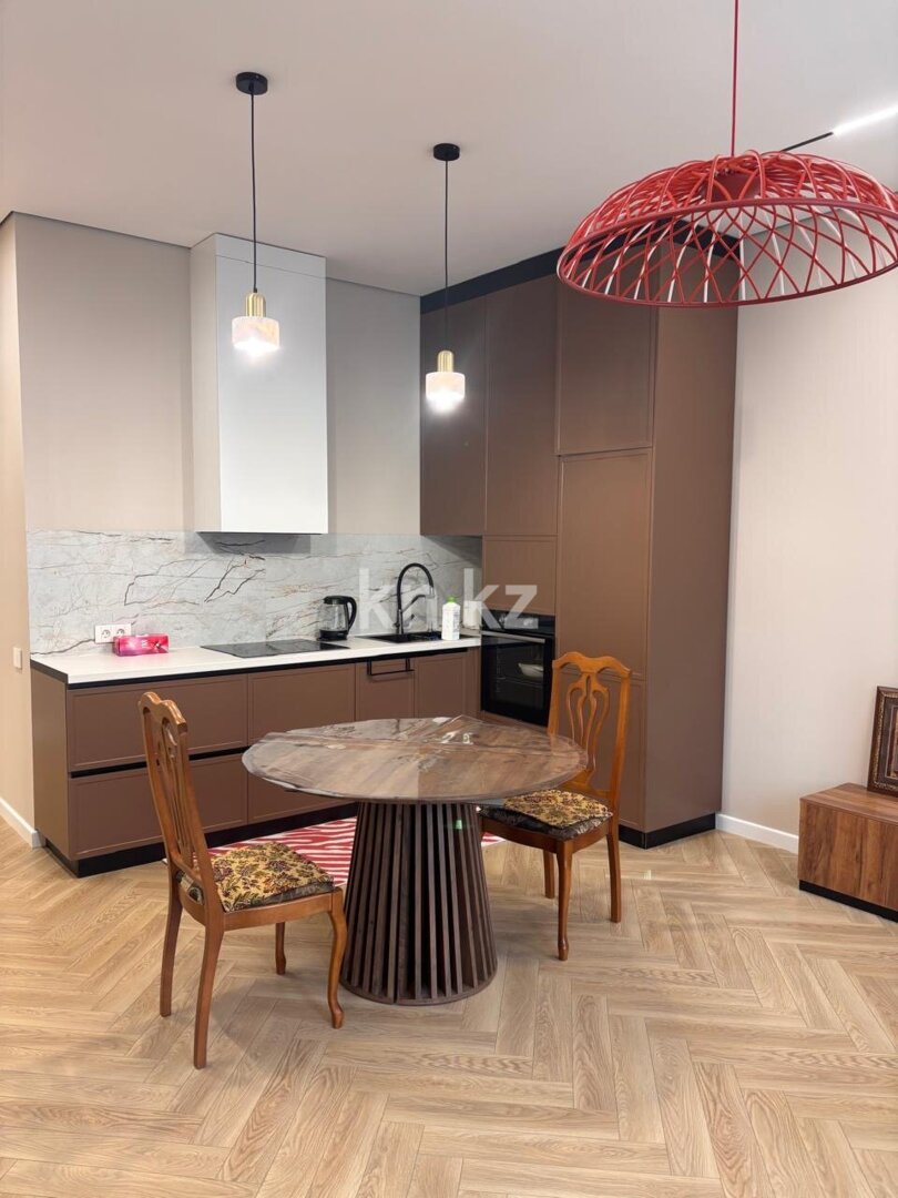 Аренда 2-комнатной квартиры, 60 м² в Астане
