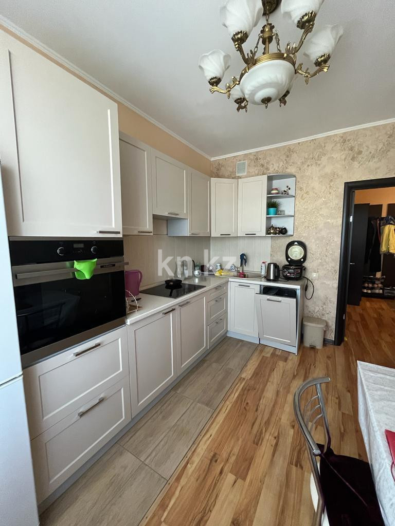 Продажа 2-комнатной квартиры, 65 м², пр. Шахтеров - Продажа  двухкомнатных квартир в Караганде фото 6 из 14