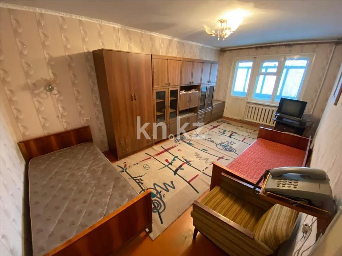 Продажа 1-комнатной квартиры, 32 м², мкр-н 17, дом  43 - Продажа  однокомнатных квартир в Караганде с фото фото 1 из 3