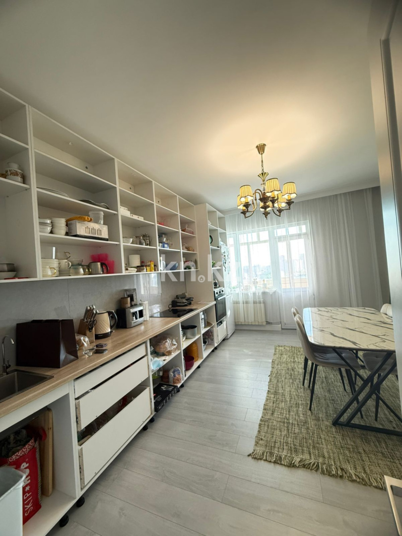 Продажа 3-комнатной квартиры, 112 м², ул. Кунаева - Продажа квартир в Казахстане фото 8 из 13