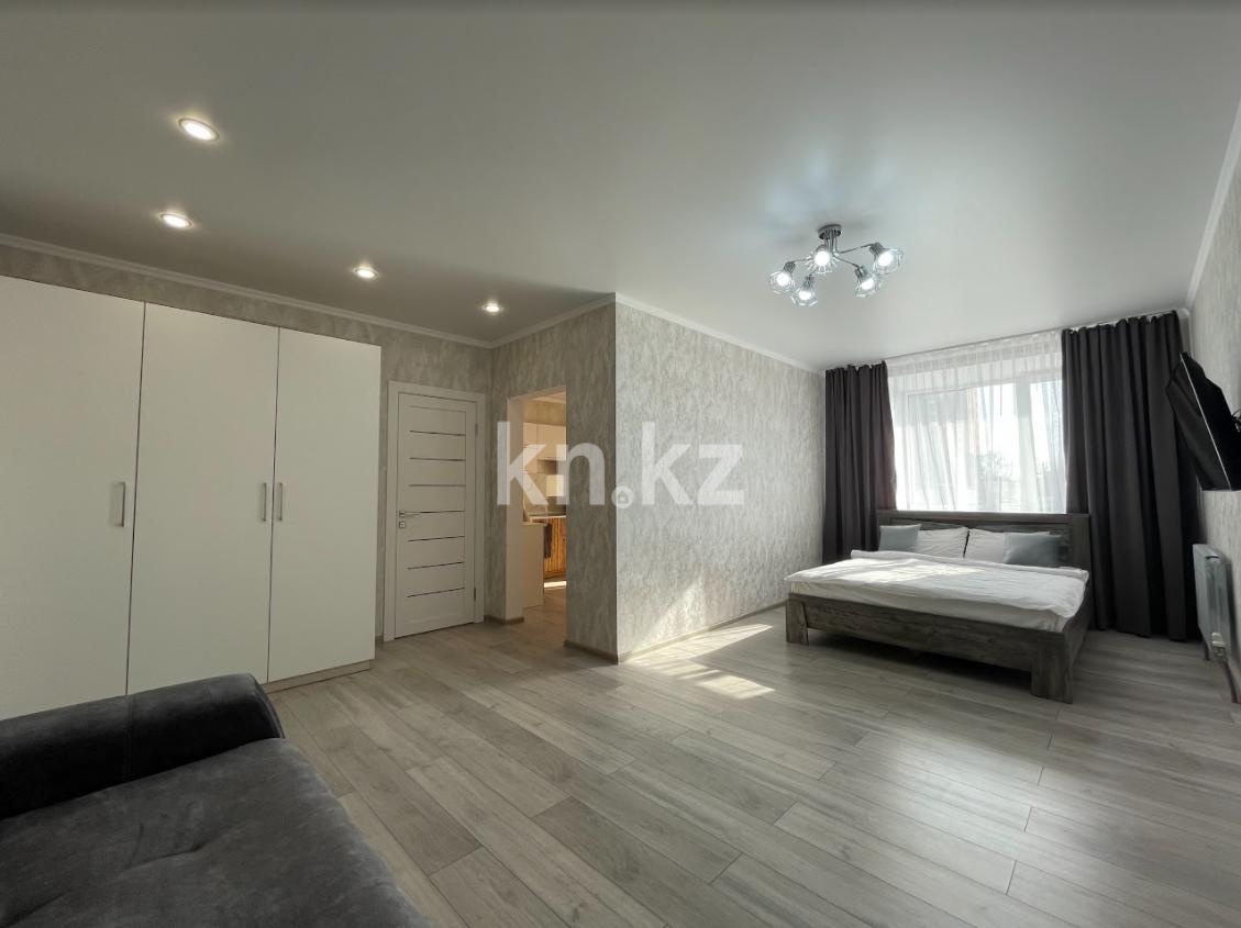 Аренда 1-комнатной квартиры посуточно, 1 м², ул. Жамбыла Жабаева, дом  44/5 - Аренда квартир посуточно в Петропавловске фото 2 из 11