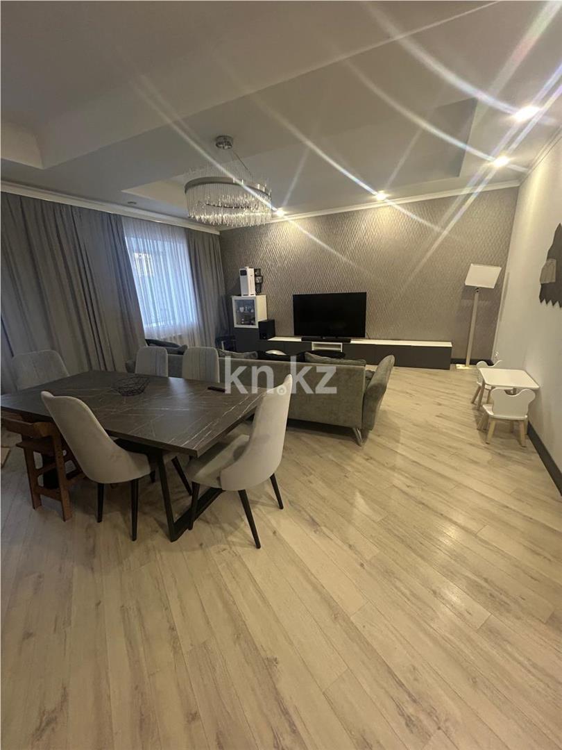 Продажа 6-комнатного дома, 275 м² - Продажа недвижимости в Темиртау - страница 2 фото 1 из 11