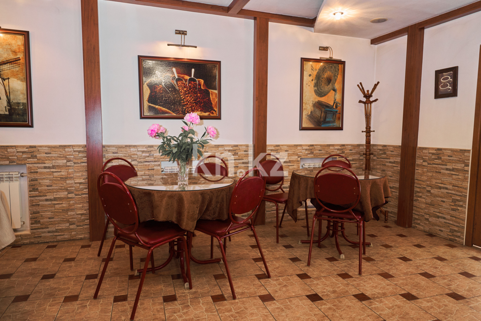 Продажа , 61 м², пр. Сейфуллина, дом  1 - Продажа действующего бизнеса в Караганде с фото фото 5 из 22