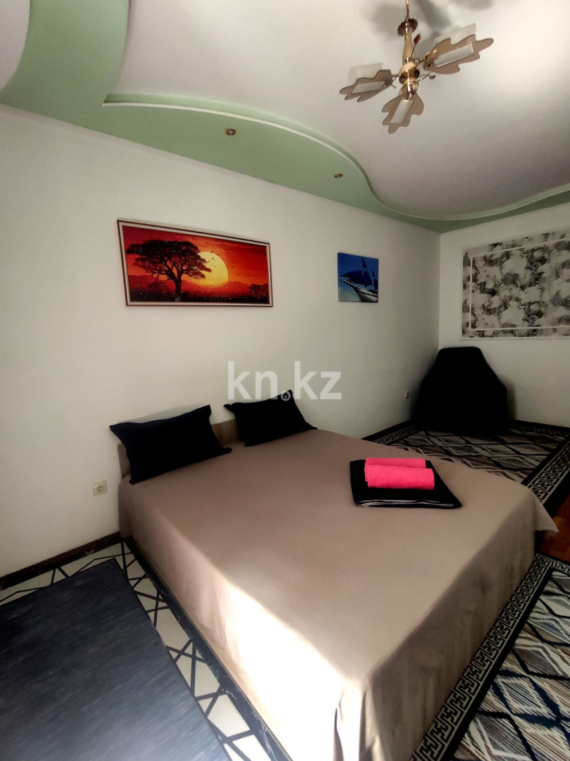 Аренда 1-комнатной квартиры посуточно, 40 м², мкр-н Аксай-1а, дом  31а - пр. Райымбека - Аренда квартир посуточно в Алматы с фото фото 2 из 7